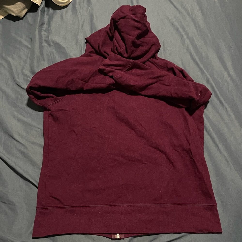 GAP HOODIE - Picture 2 of 4
